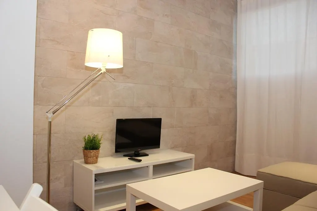 Apartamentos Clavero Малага 0*,