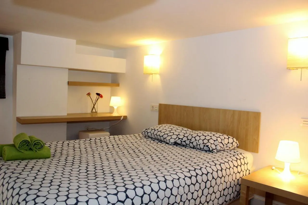 Апартаменты Apartamentos Clavero Малага