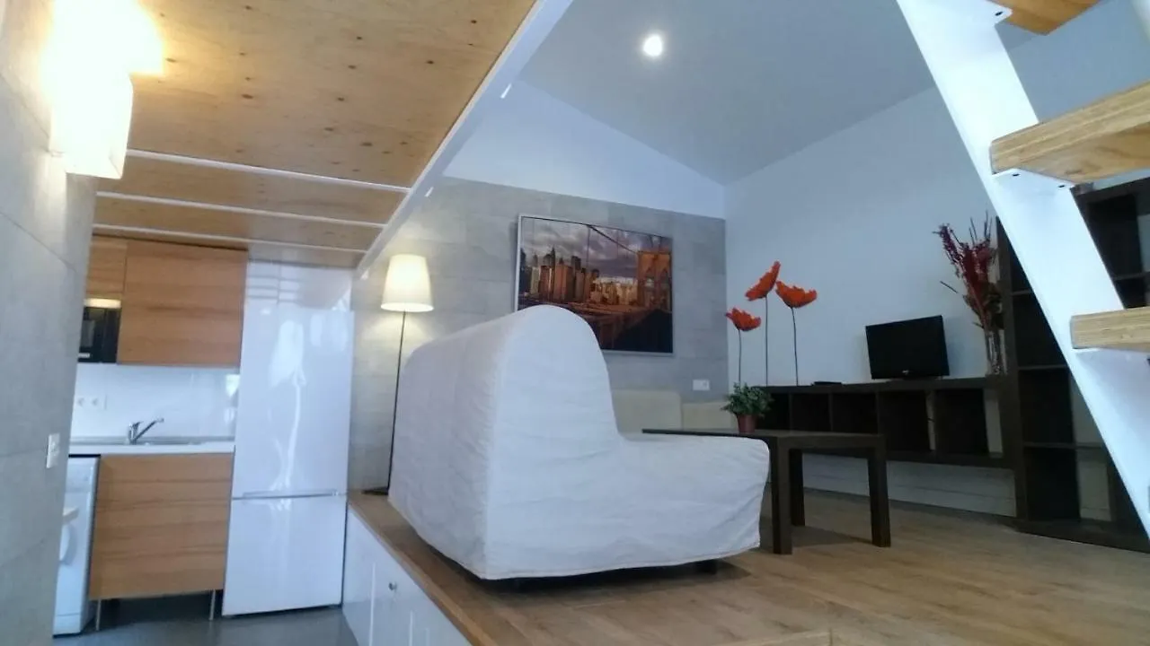 Apartamentos Clavero Малага Апартаменты