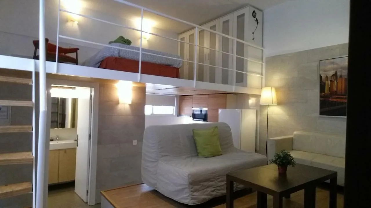 Appartement Apartamentos Clavero Málaga